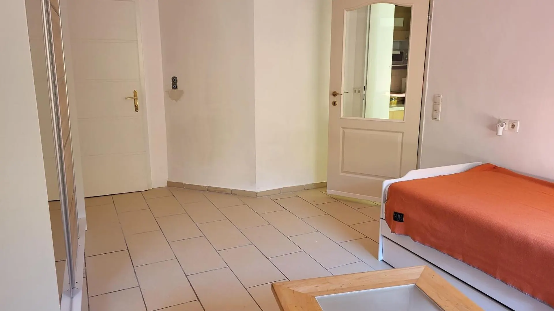 Апартаменты Estate Crown Sissy U3 Schoenbrunn Haustiere Вена